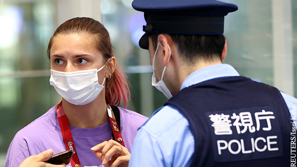 Тимановская улетит в Польшу под охраной полиции, супруг выехал на Украину