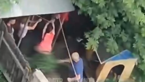 Крапивой, по пятой точке, прилюдно: за что пострадали томские девушки?