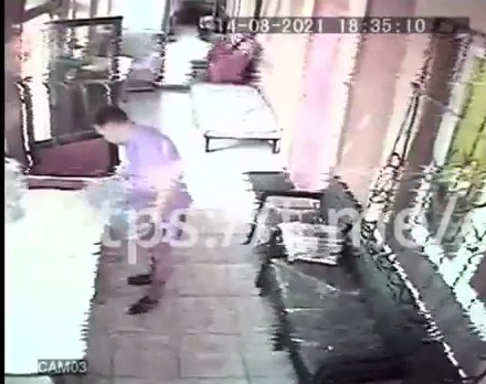 Опубликовано полное видео с камер наблюдения в момент гибели мэра Кривого Рога Константина Павлова.