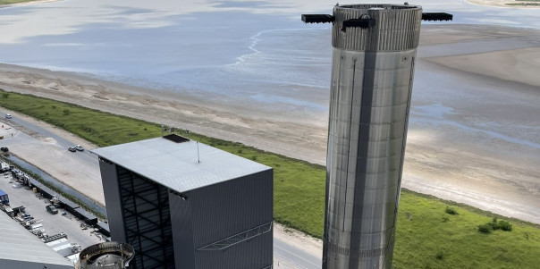 Илон Маск показал готовую первую ступень Starship