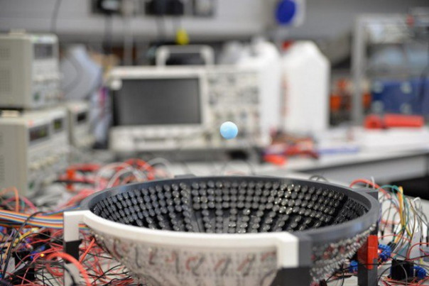 Физики разработали новый способ левитации объектов с помощью звука