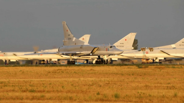 Бомбардировщики Ту-22М3 нанесли бомбовые удары по «боевикам» у афганской границы