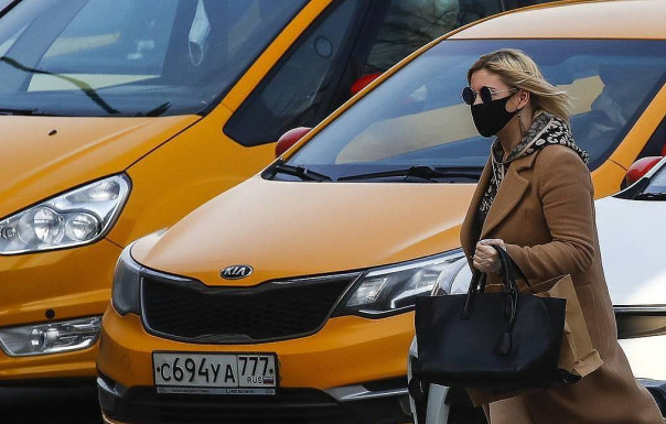 Минцифры хочет разрешить сбор биометрии для идентификации водителей такси и каршеринга