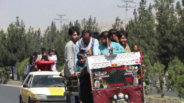 В Афганистане может разгореться новая гражданская война: началось вооруженное сопротивление "Талибану"