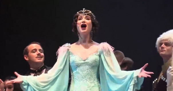 Ольга Бузова останется на сцене МХАТ имени Горького