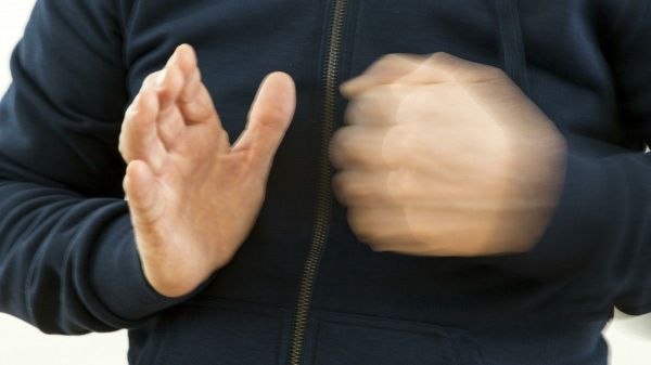 Представители КПРФ напали на журналиста на пресс-конференции в Ижевске