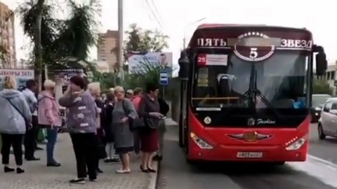 «Молиться надо»: пассажиров автобуса в Хабаровске высадили из-за намаза
