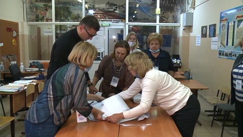 В ЦИК подсчитали более 75% бюллетеней на выборах в Госдуму.