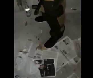 Топорно и без огонька: в сети разгоняют видео с фальшивыми бойцами Народной милиции ДНР.