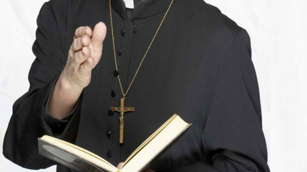 В Италии священник на деньги прихожан устраивал секс-вечеринки с «наркотиками для изнасилований»