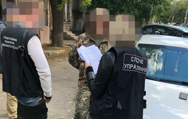 На Николаевщине задержали военного, устроившего масштабную продажу оружия