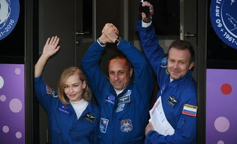 Запуск корабля "Союз МС-19" с "киноэкипажем" с Байконура. Прямая трансляция