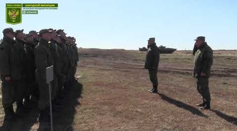 В ЛНР проходит боевая подготовка экипажей танков и БМП