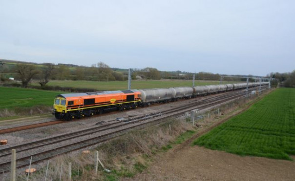 Из-за рекордных цен на энергоресурсы в Британии останавливают электропоезда