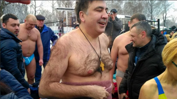 Власти Грузии одобрили госпитализацию Саакашвили и ждут его согласия