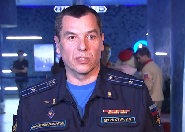 «До сих пор руки трясутся»: выживший при подбитии Су-24 в Сирии летчик Мурахтин оценил фильм «Небо»