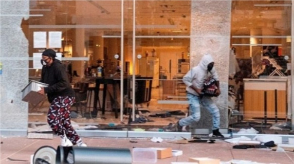Ограбления магазинов в США продолжаются: грабежи выходят на новый уровень