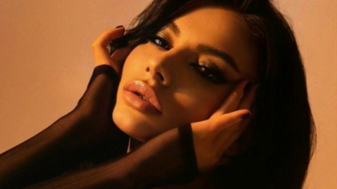 Декольте, которые все еще сохраняют патриархальные ценности на Украине