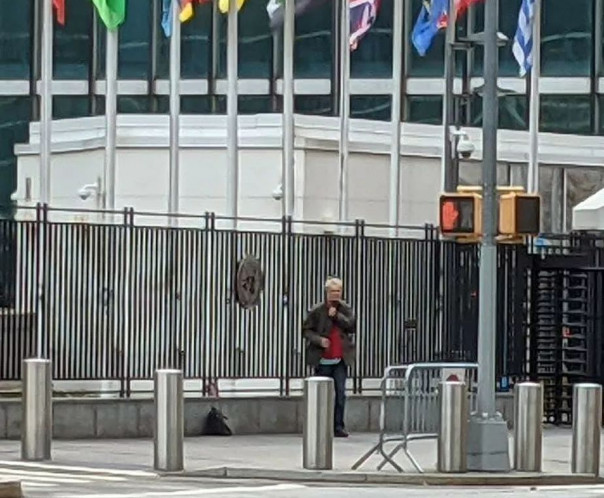 Штаб-квартиру ООН в Нью-Йорке оцепили из-за мужчины с дробовиком