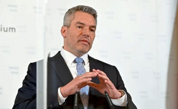 Вслед за Курцем: в Австрии второй раз с октября меняется канцлер