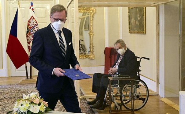 В Чехии зреет скандал между президентом и новым премьером