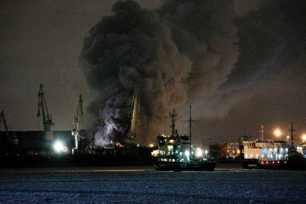 В Санкт-Петербурге на "Северной Верфи" горит строящийся корвет пр. 20385 "Проворный", есть пострадавшие