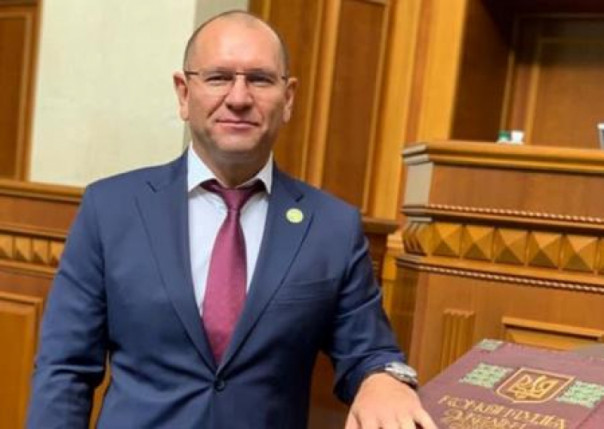 Депутат Рады назвал дату окончания конфликта и имя нового президента Украины