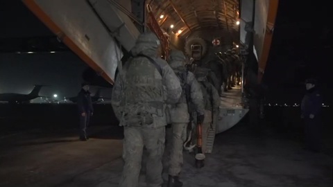 Российские миротворцы покидают Казахстан