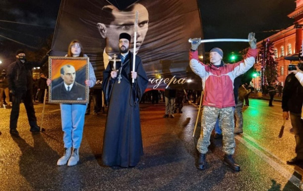 Израиль осудил марш украинских националистов в честь Бандеры в Киеве