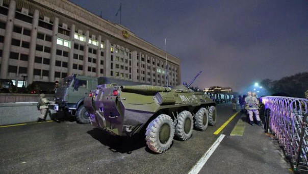 На всей территории Казахстана ввели режим ЧП