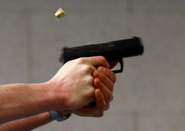 Украинская власть готовит граждан к уличным перестрелкам, раздавая боевые патроны и взрывчатку