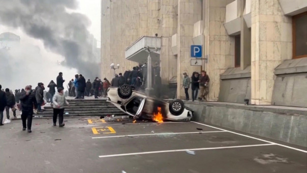 Заговор | С новым ходом! | Казахстан в огне: англичаночка с выходом. Специальный репортаж