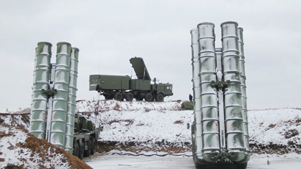 Россия перебросила в Белоруссию истребители Су-35 и системы ПВО С-400