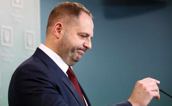 Воевать до последнего украинца: глава офиса Зеленского отказался от мирного решения украинского конфликта