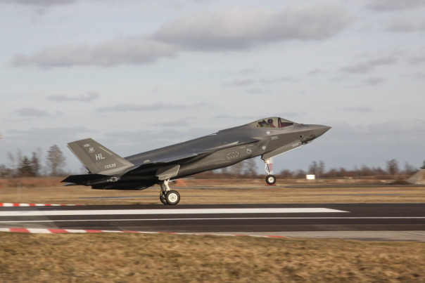 В Литву прибыли американские F-35