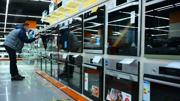 Крупный ритейлер электроники DNS поднял цены на товар до 30 процентов