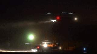 Ночные кадры боевого применения ударных вертолетов Ка-52 в ходе проведения спецоперации | Преодоление водной преграды подразделениями ВС РФ