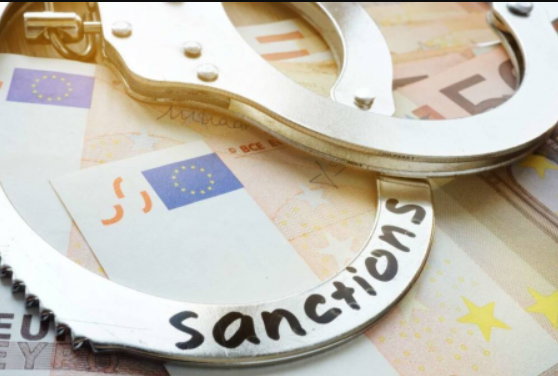 ЕС запретил сделки с «Роснефтью», «Газпром нефтью» и «Камазом»