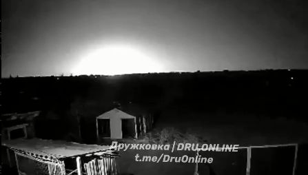 В окрестностях Краматорска ночью прогремел мощный взрыв, в Одессе начали прилетать ответы "русского корабля"