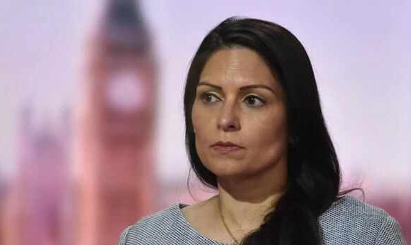 Главу Хоум Офис “поймали” на вопросе об украинских националистах