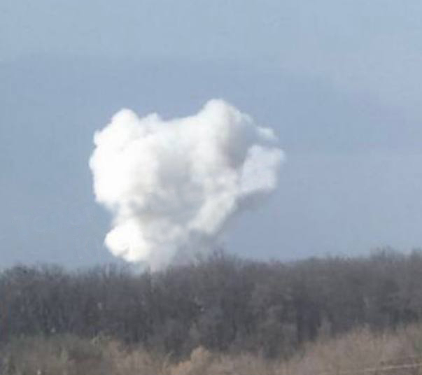 Мощные удары в Киеве, Харькове, Константиновке, Артёмовске, Днепропетровске: "грибы" от взрывов и пожары