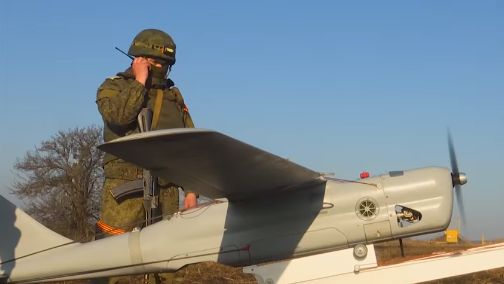 Минобороны показало кадры уничтожения живой силы и техники ВФУ многофункциональным беспилотным летательным аппаратом «Орлан-10»