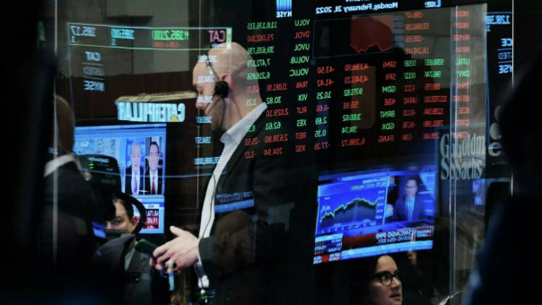 На поле боя и в финансах — Запад хочет нанести России максимальный ущерб. Пётр Акопов