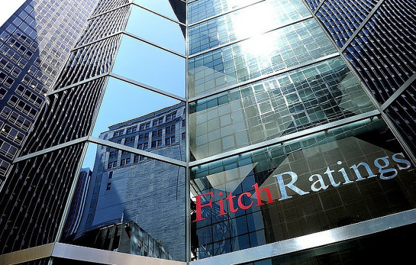Fitch понизило долгосрочный рейтинг дефолта эмитента РФ в иностранной валюте с "B" до "C"