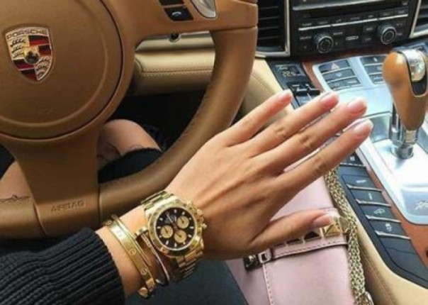 ЕС намерен запретить продажу в Россию предметов роскоши стоимостью более €300