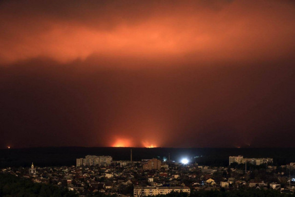 Красивое на ночь: В Киевской области прогремели 3 взрыва, в Луцке прилёт на нефтебазу, в Харькове и области прилёты