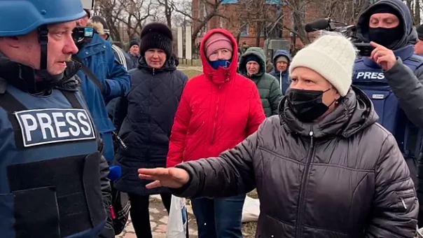 Это скрывать нельзя: как прошел пресс-тур для зарубежных СМИ в Донбассе