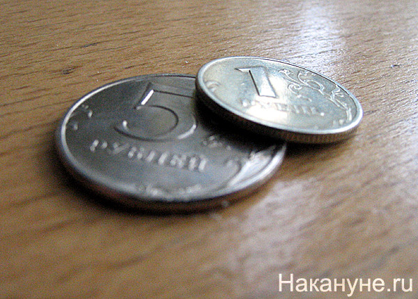 Курс доллара на Мосбирже впервые с 23 февраля опустился ниже 81 рубля