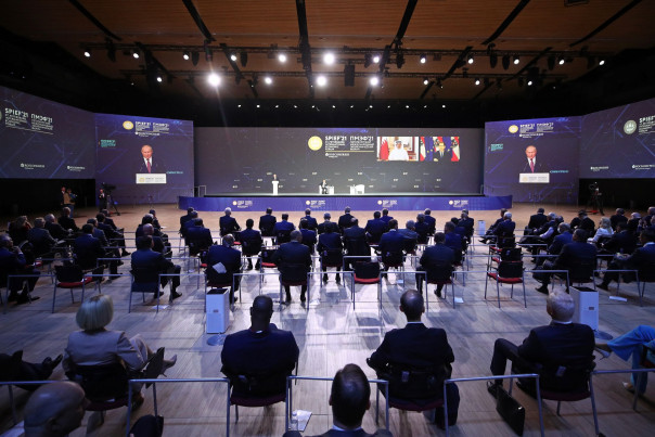 Представители 69 стран подтвердили свое участие в ПМЭФ-2022