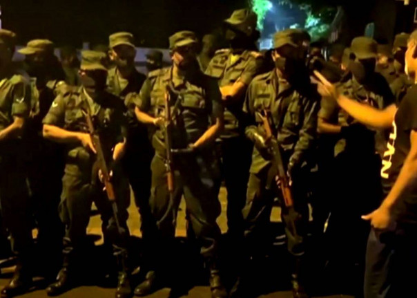 «Майдан» в Шри-Ланке: протестующие штурмовали дворец президента